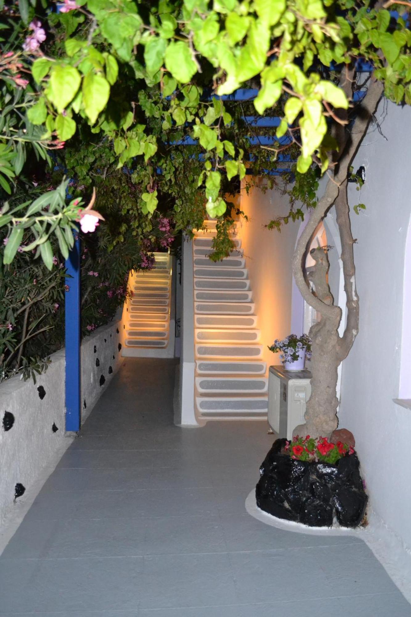 Melina Hotel Fira (Santorini) Exterior foto